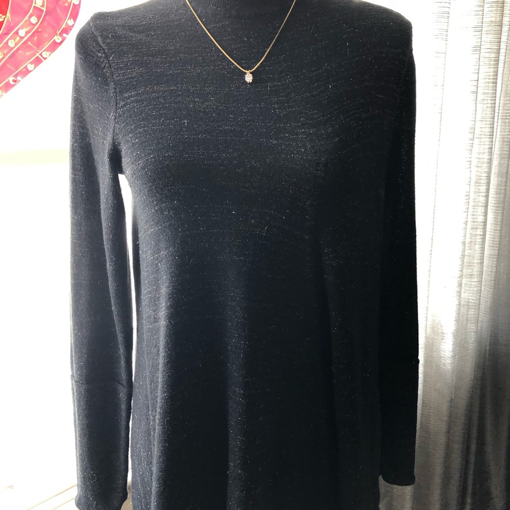 Black turtle neck top